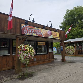 Scoops - Ice Cream & Frozen Yogurt Near Me - Pakenham, Ontario