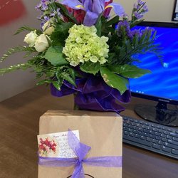 Janel's Flowers & Buttercup Bakery - Mother's Day gift