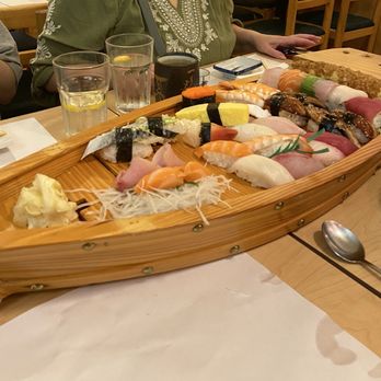 Midori Japanese Restaurant - Sushi combo b and more. - Japanese Near Me - Chicago, Illinois Midori Japanese Restaurant - Sushi combo b and more. - Japanese Near Me - Chicago, Illinois