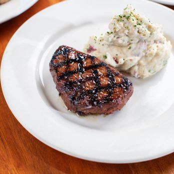 Charleston's - American Near Me - Tulsa, Oklahoma