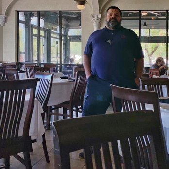 Cedar's Restaurant - Dining room - Middle Eastern Near Me - Orlando, Florida