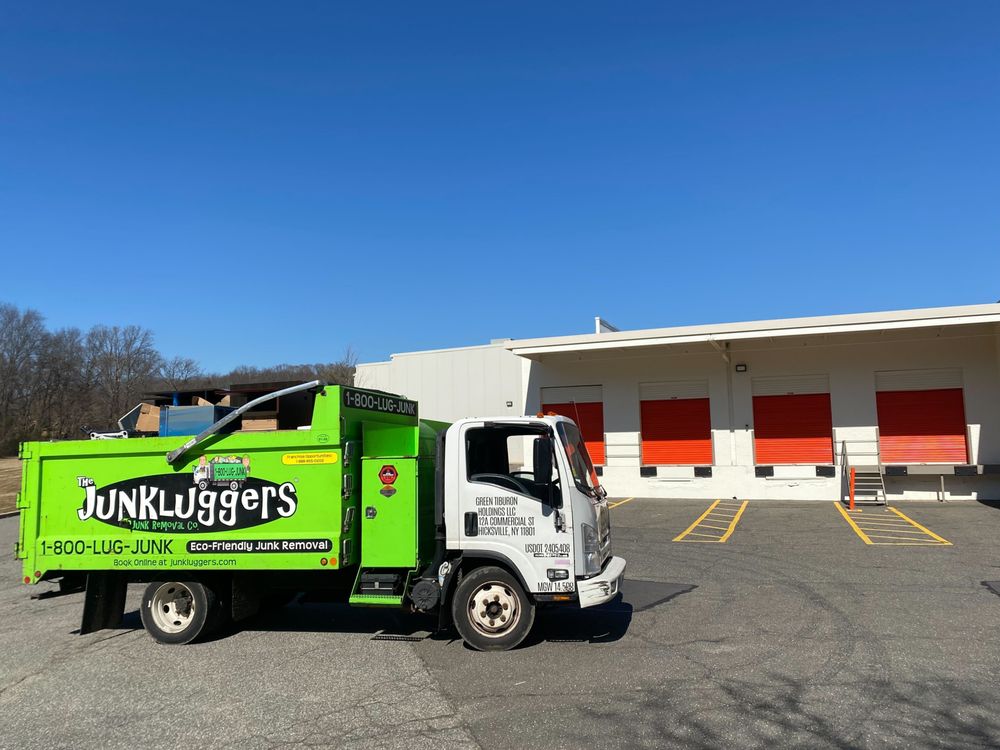 The Junkluggers of Queens & Long Island