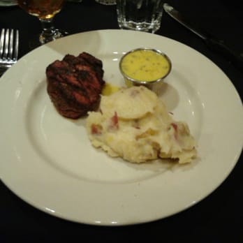 Weber Grill Restaurant - Barbeque Near Me - Chicago, Illinois