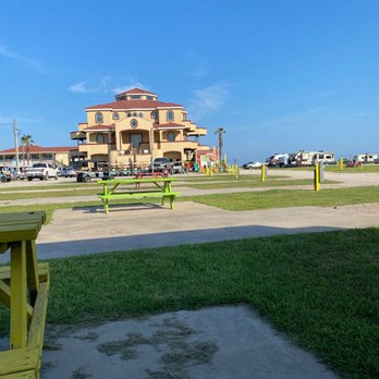 Beachfront RV Park & Resort - RV Parks Near Me - Surfside Beach, Texas