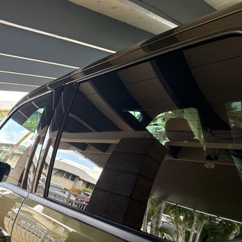 HI Tint - 35% all around, cleanest install I experienced. - Car Window Tinting Near Me - Kapolei, Hawaii
