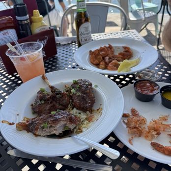 Waterfront Social - Bars Near Me - Crystal River, Florida Waterfront Social - Bars Near Me - Crystal River, Florida