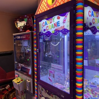 Shamrocks Grill and Pub - a candy machine - Burgers Near Me - Saint Paul, Minnesota Shamrocks Grill and Pub - a candy machine - Burgers Near Me - Saint Paul, Minnesota