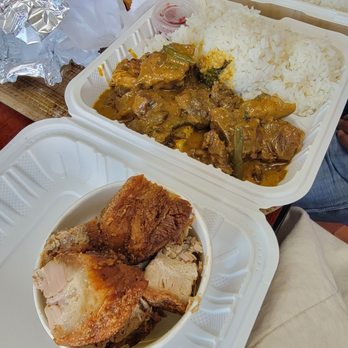Trining's Bakery & Cafe - 2 choice entree - Lechon Kawili (lower left) and Beef Kare Kare (upper right) - Bakeries Near Me - San Diego, California