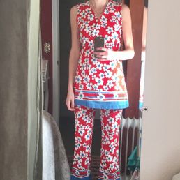 I got this incredible handmade 60s flower power two piece on my last visit! I got this incredible handmade 60s flower power two piece on my last visit!