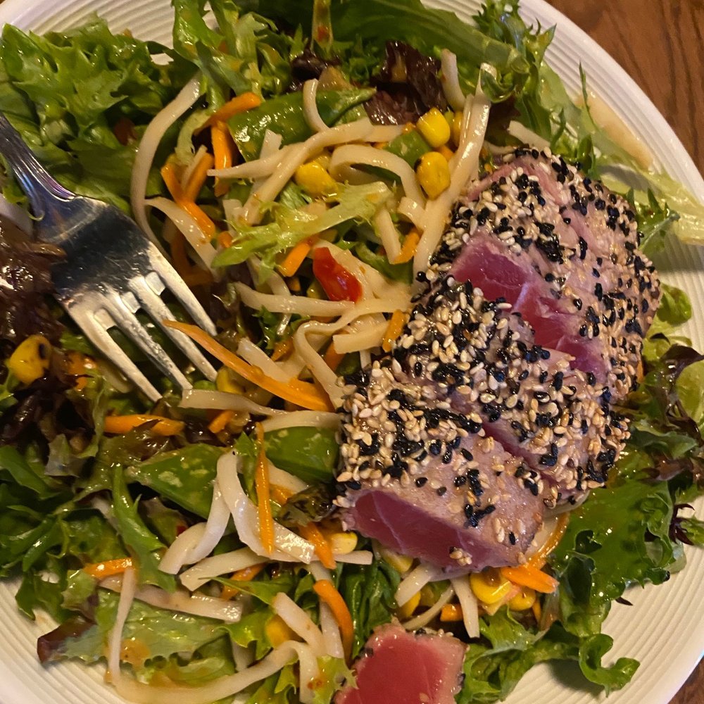 Sitting Duck Tavern - Thai sesame salad with tuna - American Near Me - Oxford, Connecticut Sitting Duck Tavern - Thai sesame salad with tuna - American Near Me - Oxford, Connecticut