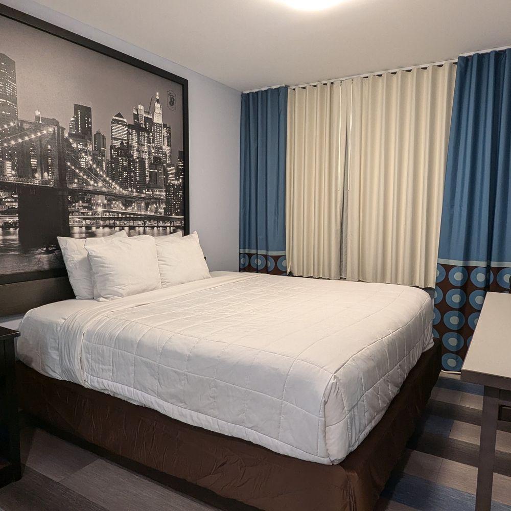 Super 8 by Wyndham - Hotels Near Me - Brooklyn, New York Super 8 by Wyndham - Hotels Near Me - Brooklyn, New York