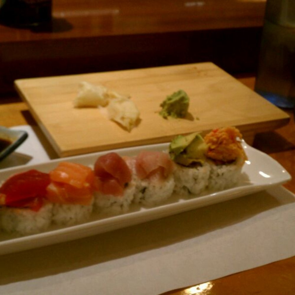 Sushi Dake - Diana Roll - spicy tuna roll with a different topping on each bite! AMAZING! I must meet Diana! - Japanese Near Me - Burbank, California Sushi Dake - Diana Roll - spicy tuna roll with a different topping on each bite! AMAZING! I must meet Diana! - Japanese Near Me - Burbank, California