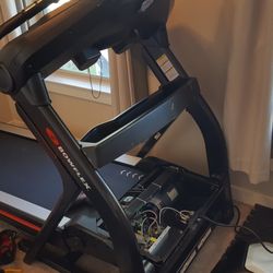 Tech On Site - Treadmill diagnosis and repair.