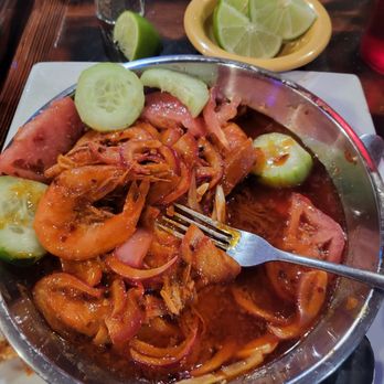 Casa Rica - HELLA SPICY, NOT WHAT I WAS EXPECTING. SERVICE WAS EXTREMELY SLOW. CUCARACHAS . I COMPLAINED to DIFFERENT WAITERS.they didn't care. - Mexican Near Me - Hoschton, Georgia
