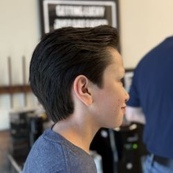 Lucky’s Barber Shop
