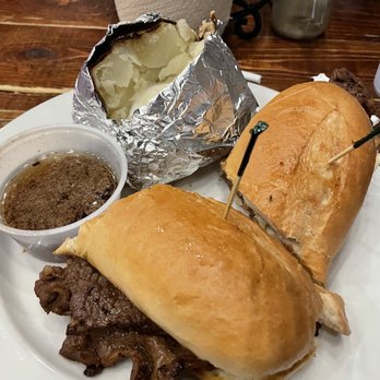 Hochatown Saloon - Prime rib dip - Sports Bars Near Me - Broken Bow, Oklahoma