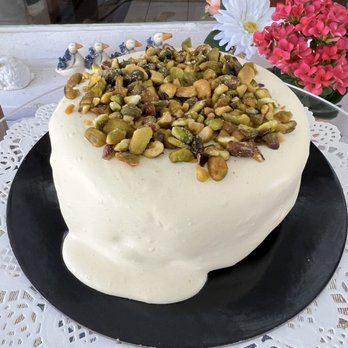 whaT’s More cake studio  - Orange pistachio molten cake - Custom Cakes Near Me - Sunnyvale, California