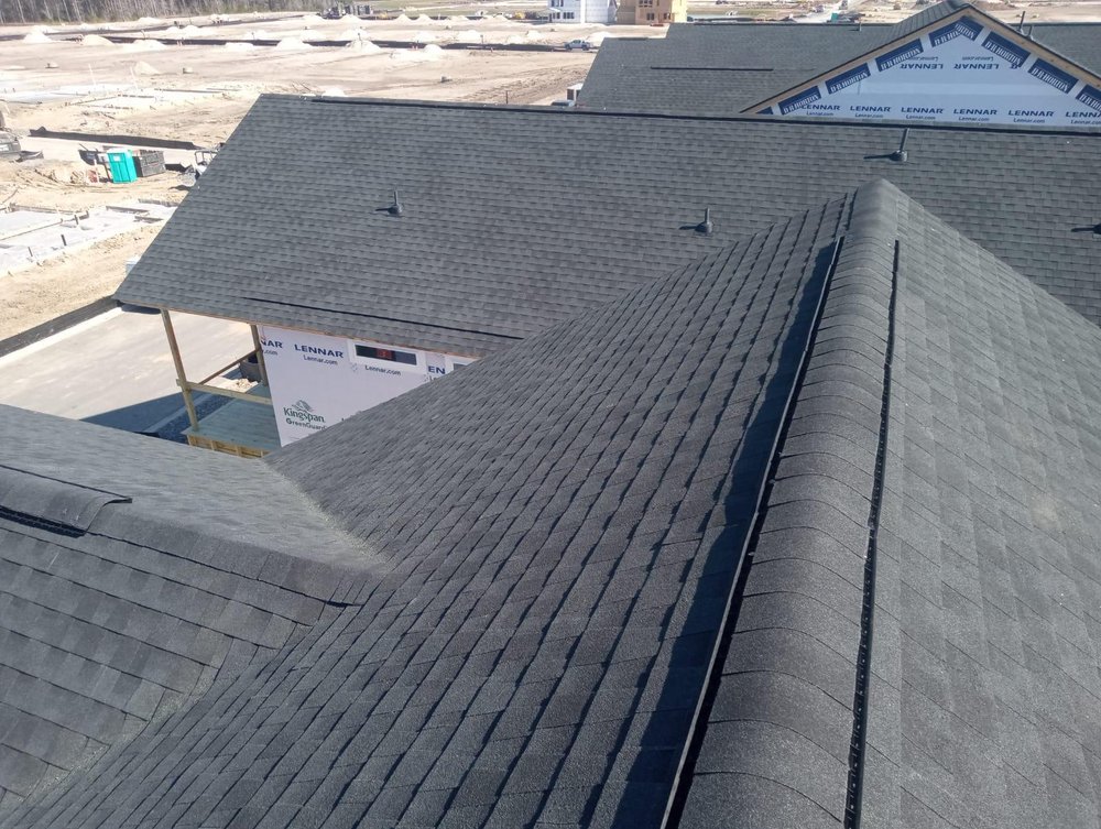 Slide of H&R Roofing and Construction