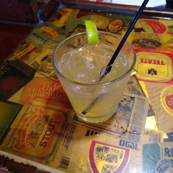 Vickery's Bar & Grill - Peach Moscow mule - Bars Near Me - Mount Pleasant, South Carolina Vickery's Bar & Grill - Peach Moscow mule - Bars Near Me - Mount Pleasant, South Carolina