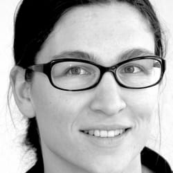 Zahnarztpraxis Dr. Kuhmann - Angelika Kuhmann