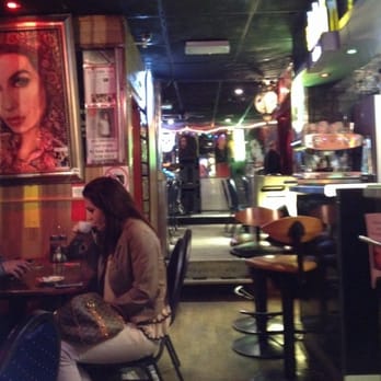 Jazz After Dark - Amy began singing at the back of this pub at age 16 - Jazz & Blues Near Me - London, XGL Jazz After Dark - Amy began singing at the back of this pub at age 16 - Jazz & Blues Near Me - London, XGL