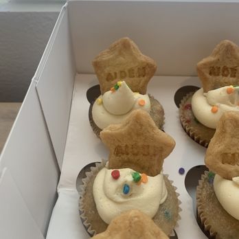 Deliciously Vegan SF - Cute cookie toppers for the birthday boy! - Cupcakes Near Me Deliciously Vegan SF - Cute cookie toppers for the birthday boy! - Cupcakes Near Me