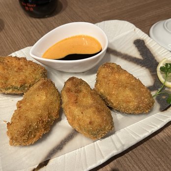 Sushi Umi - Sushi Bars Near Me - North Vancouver, British Columbia