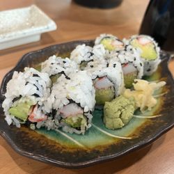 Kumo Sushi & Ramen - California roll