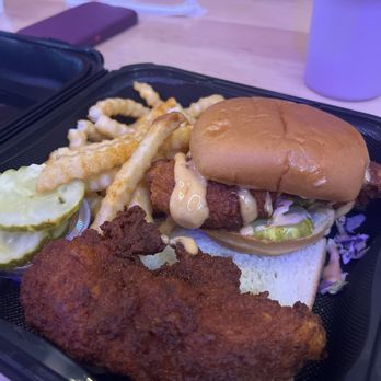 Dave's Hot Chicken - Chicken Shop Near Me - San Luis Obispo, California