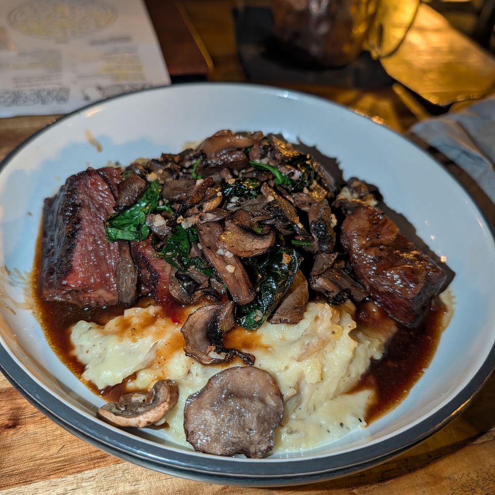 The Stubborn Mule - Ribs, mushroom,creamy cheese mashed potatoes - New American Near Me - Orlando, Florida The Stubborn Mule - Ribs, mushroom,creamy cheese mashed potatoes - New American Near Me - Orlando, Florida