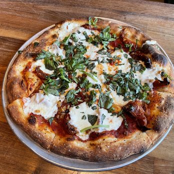 Yard House - Margherita Pizza - New American Near Me - San Jose, California Yard House - Margherita Pizza - New American Near Me - San Jose, California