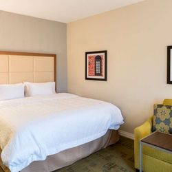 Hampton Inn & Suites New Albany Columbus - Guest room