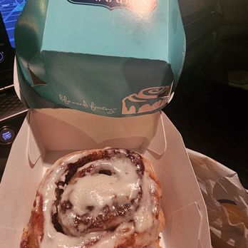 Auntie Anne's - Mini Cinnabon - Pretzels Near Me - New York, New York Auntie Anne's - Mini Cinnabon - Pretzels Near Me - New York, New York