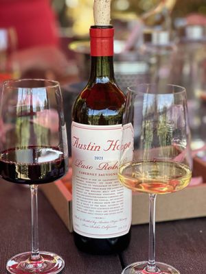 Austin Hope & Treana Tasting Cellar by null