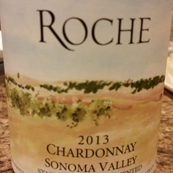 Roche Winery - I'm a fan of the Chardonnay! - Wine Tasting Room Near Me - Sonoma, California
