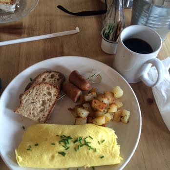 Fàme Caffe - Parisian Omelette (Healthy & Delicious!) - Coffee & Tea Near Me - Phoenix, Arizona