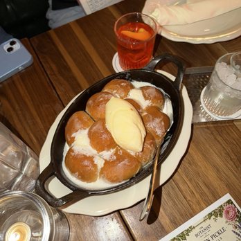 Maison Pickle - Pull apart bread - Cocktail Bars Near Me - New York, New York Maison Pickle - Pull apart bread - Cocktail Bars Near Me - New York, New York