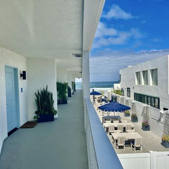 Del Mar Beach Hotel - Hotels Near Me - Del Mar, California