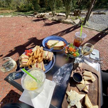 Bearrr Appetit Restaurant - Breakfast & Brunch Near Me - Stanardsville, Virginia Bearrr Appetit Restaurant - Breakfast & Brunch Near Me - Stanardsville, Virginia