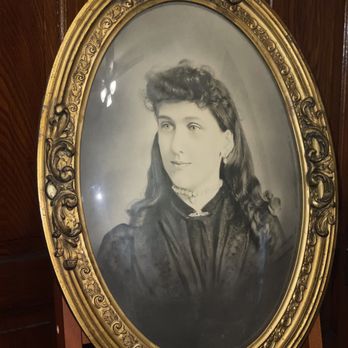 Mathura Framing and Restoration - After - cleaned portrait in restored frame - Art Restoration Near Me - Pennsburg, Pennsylvania Mathura Framing and Restoration - After - cleaned portrait in restored frame - Art Restoration Near Me - Pennsburg, Pennsylvania