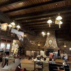 McKim’s Mile House - A Member Lounge
