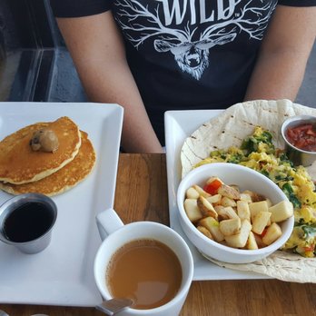 Crave Kitchen and Bar - Veggie scramble - New American Near Me - El Paso, Texas Crave Kitchen and Bar - Veggie scramble - New American Near Me - El Paso, Texas