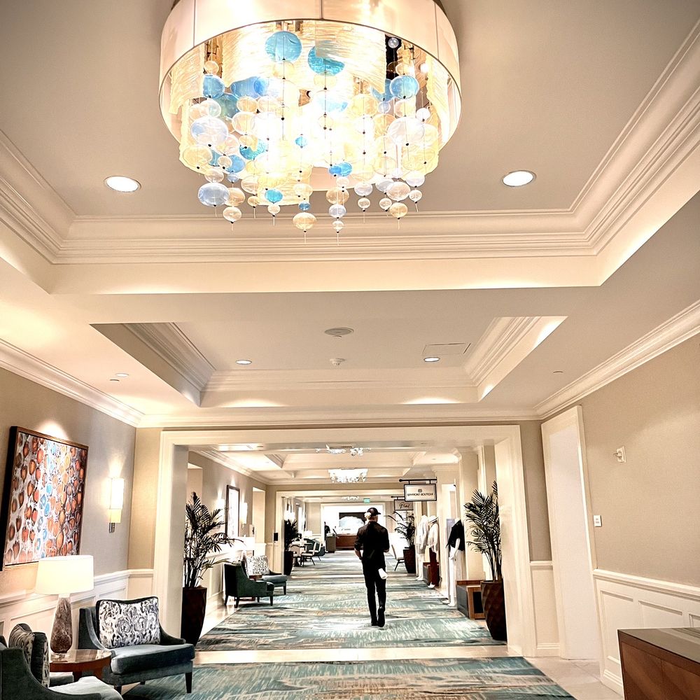 Balboa Bay Resort - Hallway - Resorts Near Me - Newport Beach, California Balboa Bay Resort - Hallway - Resorts Near Me - Newport Beach, California