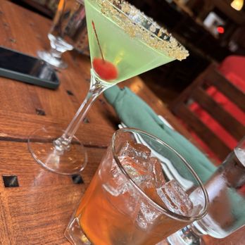 Shadowbrook - Caramel appletini and old fashioned - American Near Me - Capitola, California Shadowbrook - Caramel appletini and old fashioned - American Near Me - Capitola, California