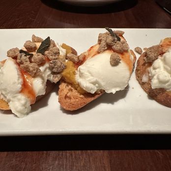 Cork & Fork - Burratta & butternut squash crostini - Pizza Near Me - Harrisburg, Pennsylvania Cork & Fork - Burratta & butternut squash crostini - Pizza Near Me - Harrisburg, Pennsylvania
