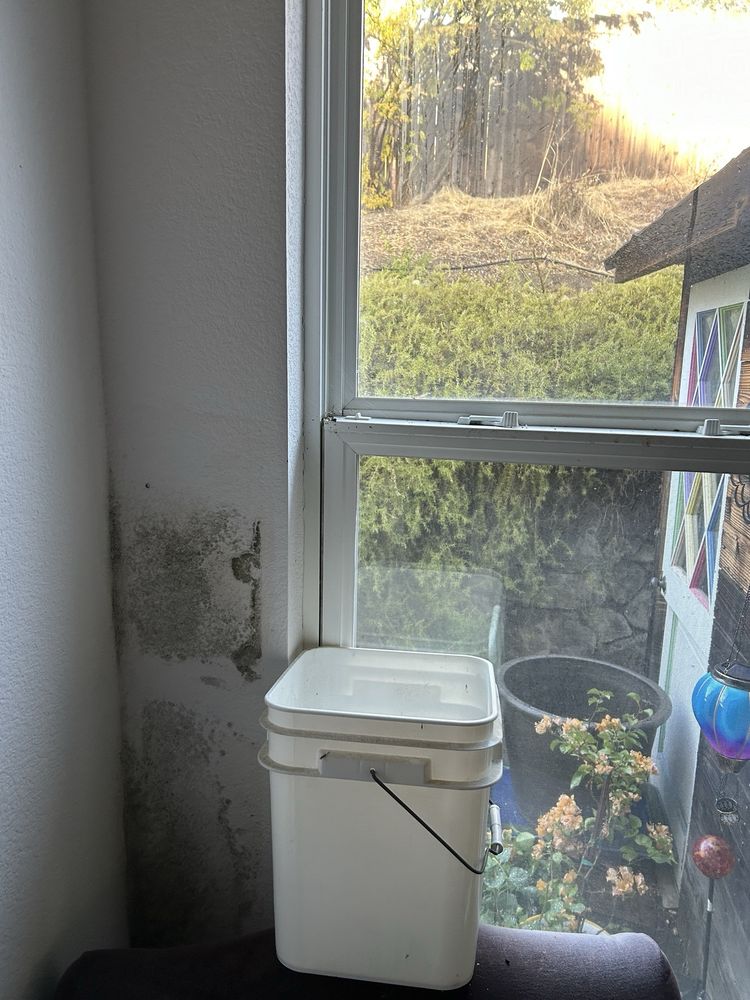 Slide of Diamond Ridge Roofing