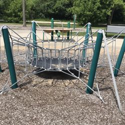 Leiseberg Park - Playground