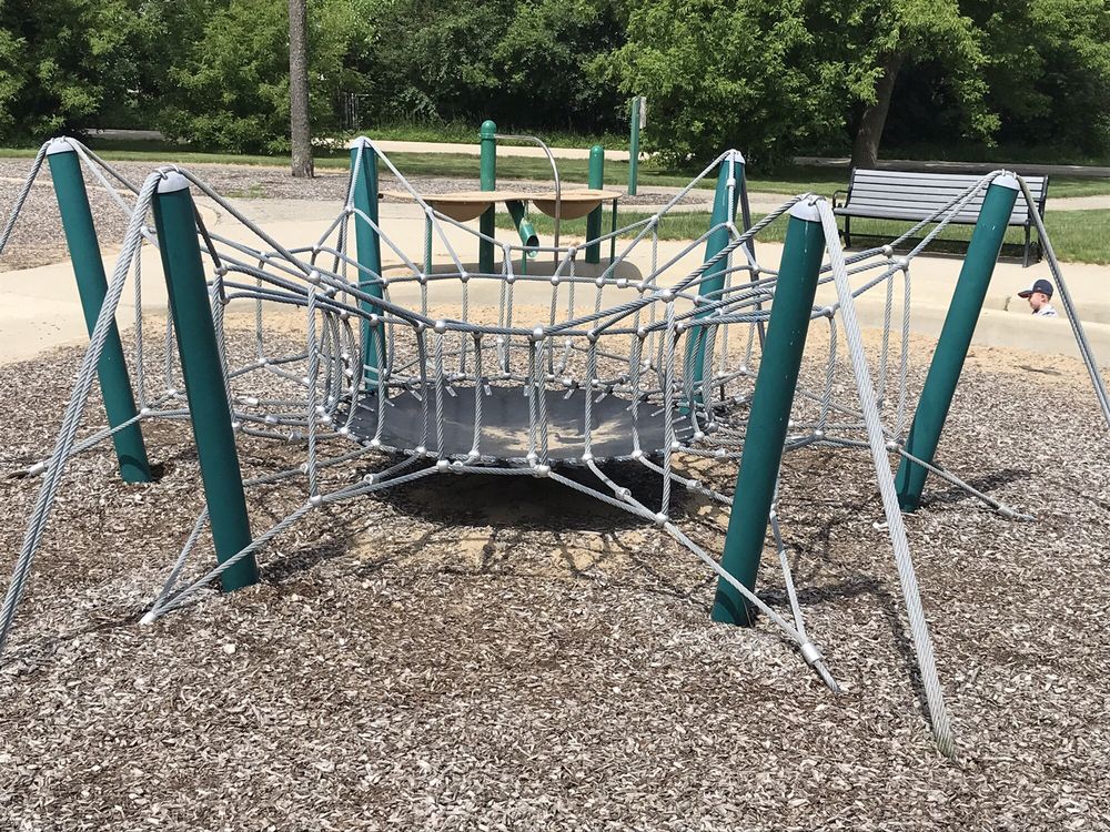 LEISEBERG PARK Updated August 2024 325 E Devon Ave, Bartlett