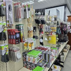 Troyer's Country Store - Kitchen gadgets