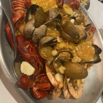 The Roasted Crab - Prince's Combo - Cajun/Creole Near Me - Santa Clara, California The Roasted Crab - Prince's Combo - Cajun/Creole Near Me - Santa Clara, California